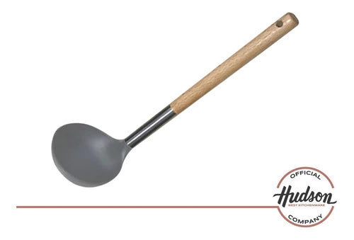 Cucharon Hudson De Cocina Con Mango De Madera Color Gris