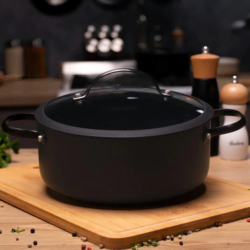 Cacerola De Aluminio Negra Antiadherente Total Black 24 Cm Color Negro