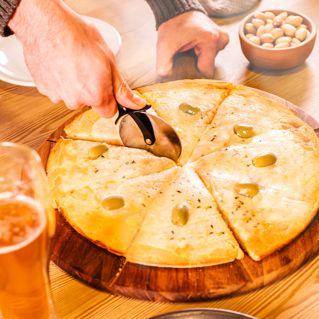 Corta Pizza Rueda Acero Inoxidable Negro