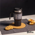 Vaso Negro de Café de Acero Inoxidable 600 ml c/ Asa Plástica